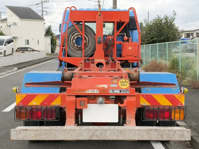 三菱 ファイター QKG-FK62FZ(2WD)の写真8