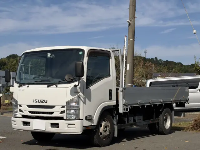 いすゞ エルフ 2RG-NPR88YN(2WD)の写真1
