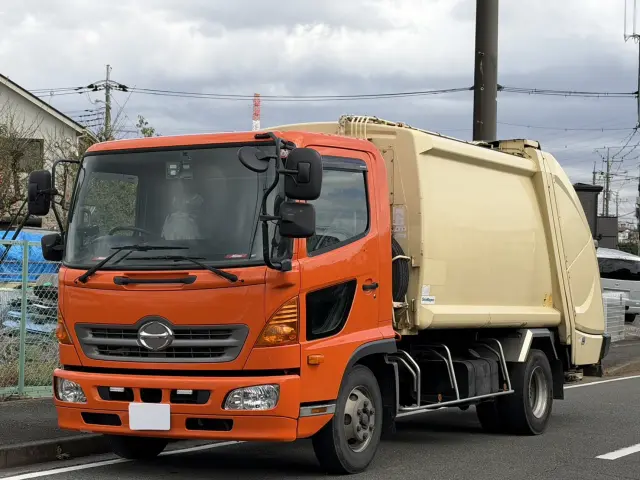 日野 レンジャー SDG-FC9JEAA(2WD)の写真1