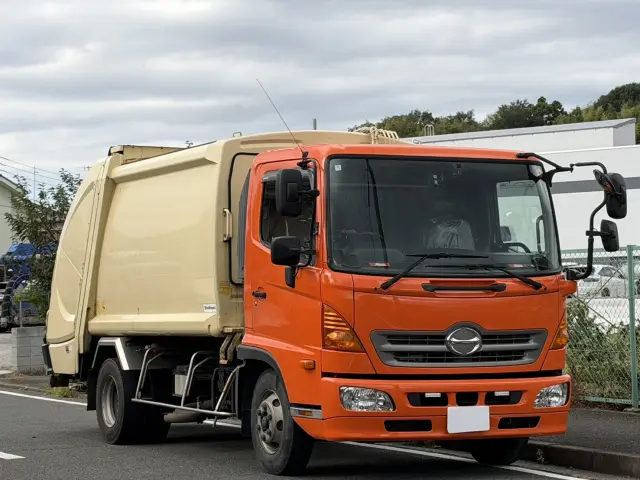 日野 レンジャー SDG-FC9JEAA(2WD)の写真2