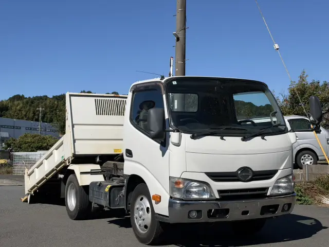 日野 デュトロ TKG-XZU620T(2WD)の写真2