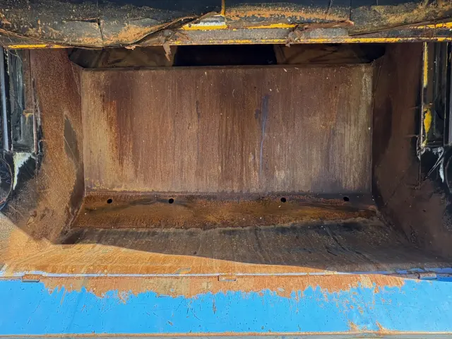 いすゞ エルフ TKG-NMR85AN(2WD)の写真10