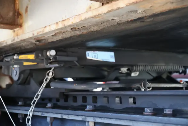 チップ運搬用トレーラー フルハーフ DFPDF241Aの写真3