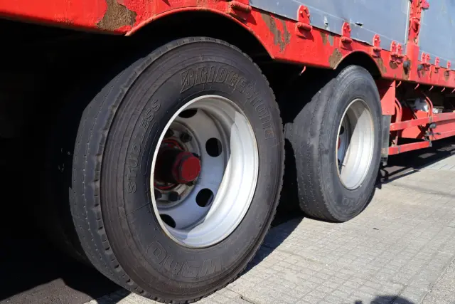 チップ運搬用トレーラー フルハーフ DFPDF241Aの写真13