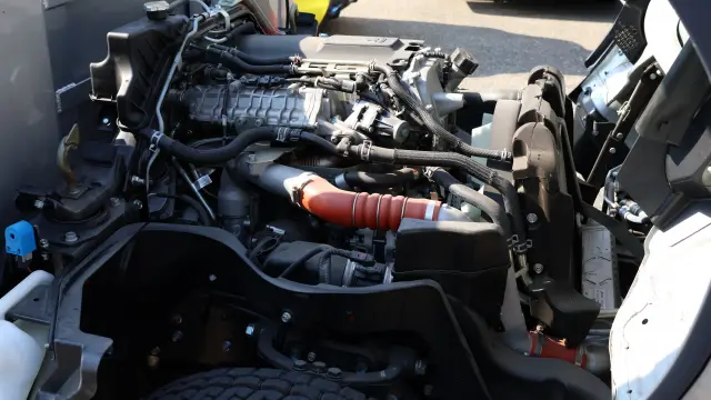 三菱 キャンター 2RG-FDA50(2WD)の写真10