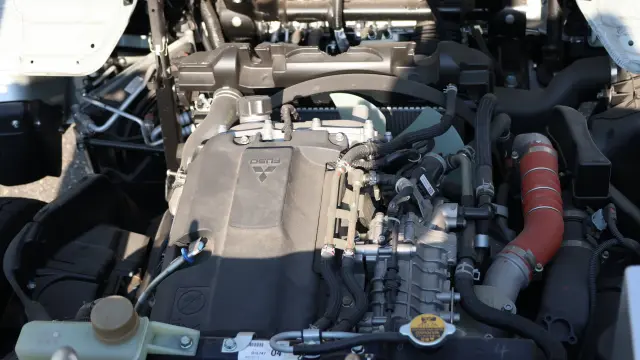 三菱 キャンター 2RG-FDA50(2WD)の写真12