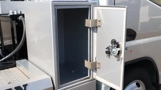 三菱 キャンター 2RG-FDA50(2WD)の写真15