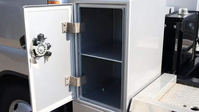 三菱 キャンター 2RG-FDA50(2WD)の写真16