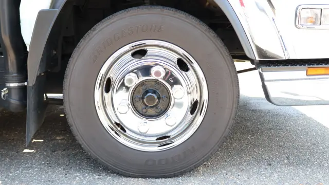 いすゞ エルフ 2PG-NPS88AN(4WD)の写真26