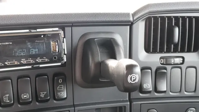 スカニア Rシリーズ LA4X2MNACの写真38