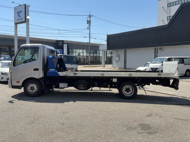日野 デュトロ 2RG-XZU720M(2WD)の写真2