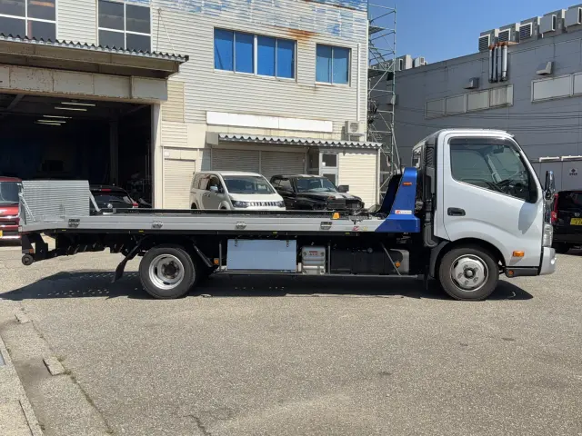 日野 デュトロ 2RG-XZU720M(2WD)の写真6