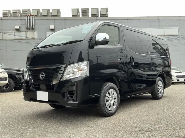 日産 キャラバン 3DF-VN6E26(4WD)の写真1