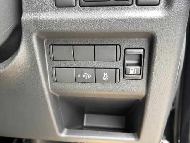 日産 キャラバン 3DF-VN6E26(4WD)の写真19