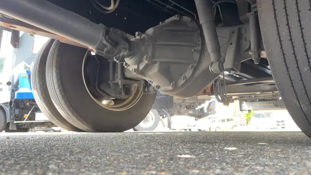 いすゞ エルフ 2RG-NPR88AM(2WD)の写真24