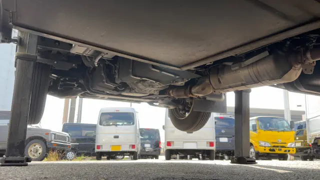 いすゞ エルフ 2RG-NPR88AM(2WD)の写真25