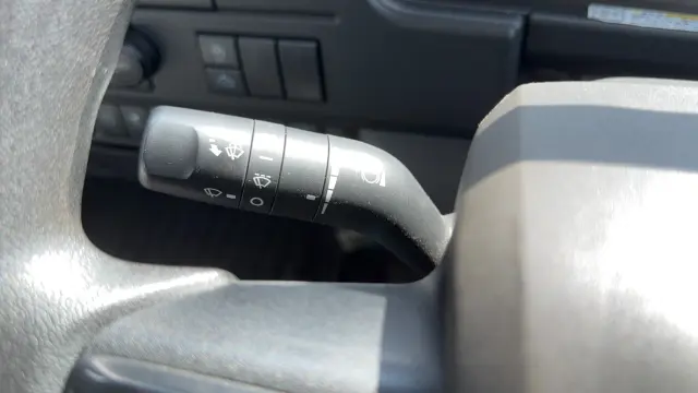 いすゞ エルフ 2RG-NPR88AM(2WD)の写真43
