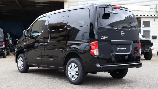 日産 バネットバン 3BF-VNM20(4WD)の写真3