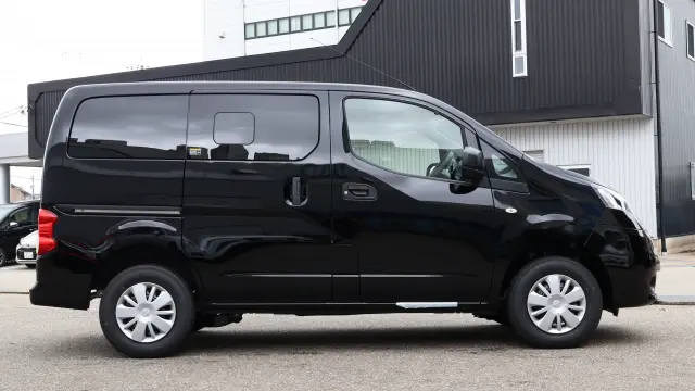 日産 バネットバン 3BF-VNM20(4WD)の写真6