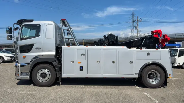 日野 プロフィア 2KG-FH1AGE(2WD)の写真2
