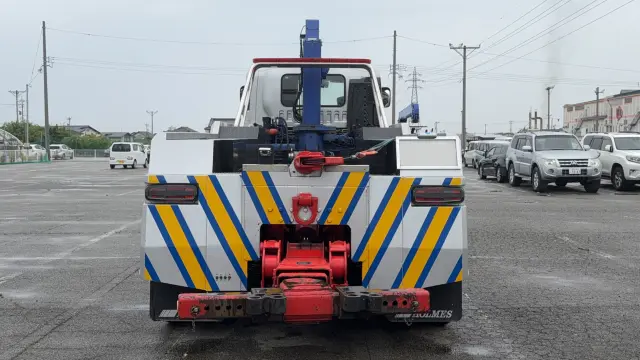いすゞ ギガ QKG-CYZ77BM(2WD)の写真4
