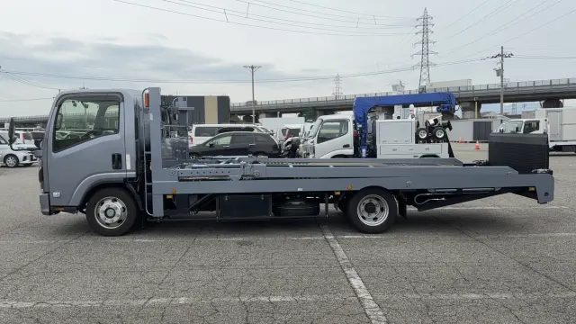 いすゞ エルフ 2RG-NPR88YM(2WD)の写真2