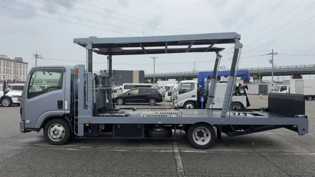 いすゞ エルフ 2RG-NPR88YM(2WD)の写真14