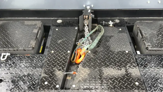 いすゞ エルフ 2RG-NPR88YM(2WD)の写真23