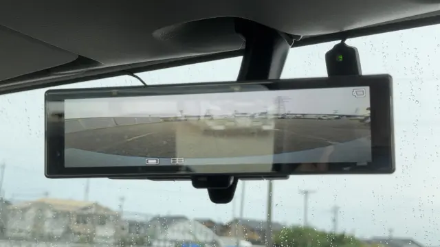 いすゞ エルフ 2RG-NPR88YM(2WD)の写真28