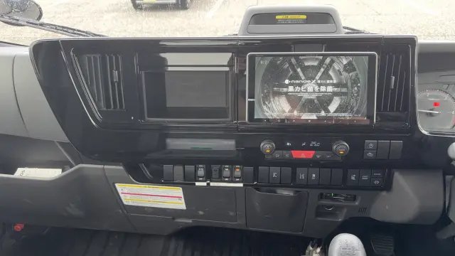 いすゞ エルフ 2RG-NPR88YM(2WD)の写真29
