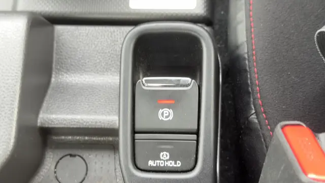 いすゞ エルフ 2RG-NPR88YM(2WD)の写真33