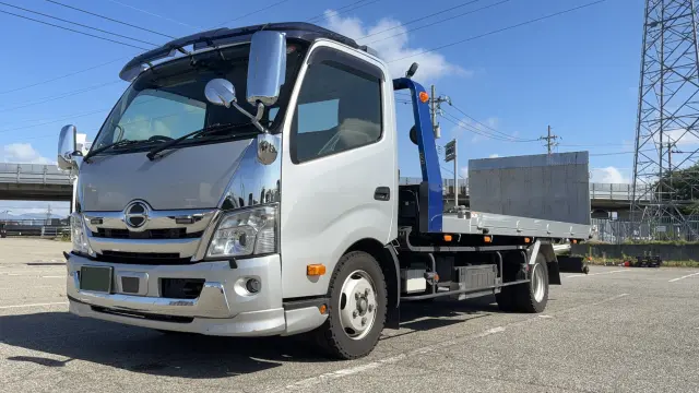 日野 デュトロ 2DG-XZU720M(2WD)の写真1
