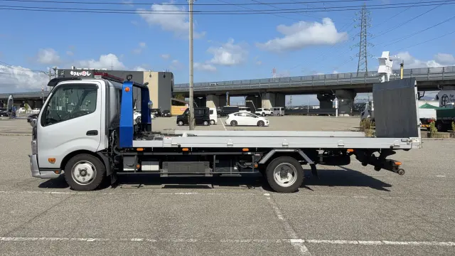 日野 デュトロ 2DG-XZU720M(2WD)の写真2