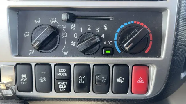 日野 デュトロ 2DG-XZU720M(2WD)の写真40