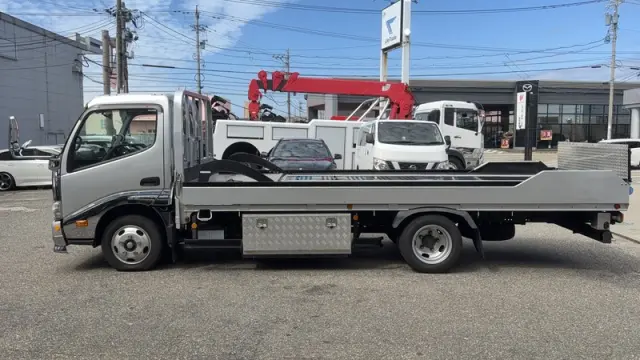 日野 デュトロ 2RG-XZC655M(2WD)の写真3