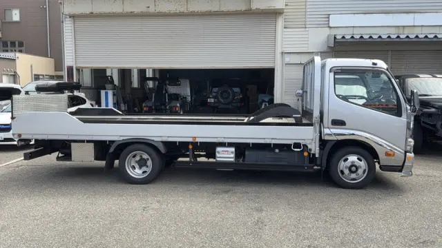 日野 デュトロ 2RG-XZC655M(2WD)の写真6