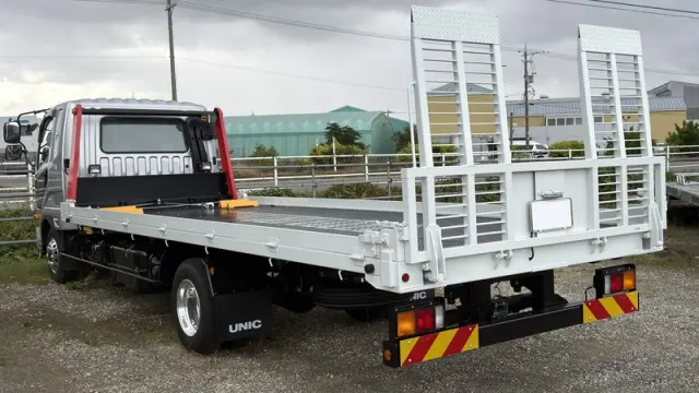 三菱 ファイター 2KG-FK62F(2WD)の写真4