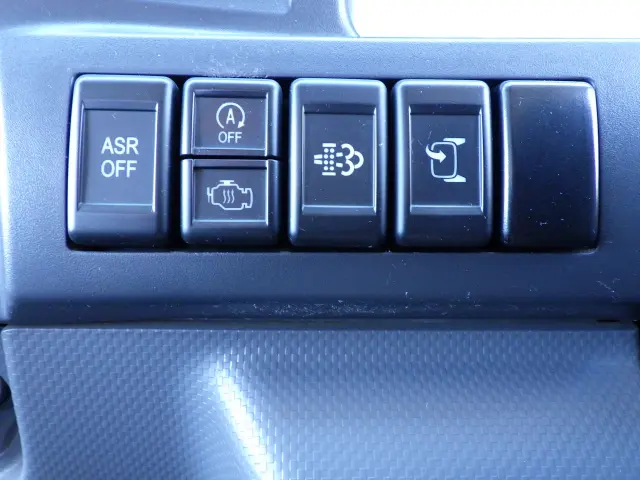 いすゞ エルフ TRG-NHR85A(2WD)の写真11