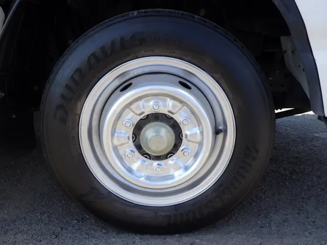 いすゞ エルフ TRG-NHR85A(2WD)の写真36