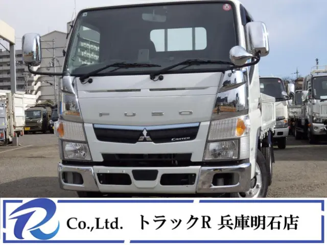 平ボディー　積載量2ｔ　車両総重量4335㎏　全低床　10尺　4ナンバー　ＡＴ車　荷台床板張り　荷台地上高約84㎝　衝突軽減ブレーキ　車線逸脱警報　横滑り防止装置　ディーゼル　イクリプスナビ　ETC|三菱 キャンター 2RG-FBA20(2WD)の写真1