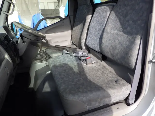 トヨタ トヨエース QDF-KDY231(2WD)の写真8