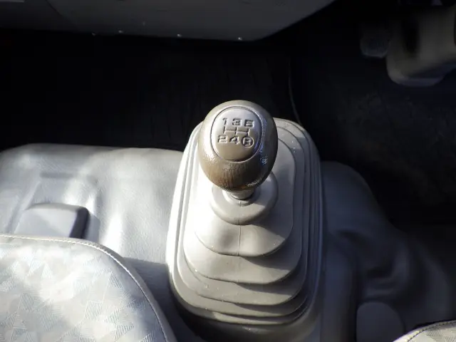 トヨタ トヨエース QDF-KDY231(2WD)の写真15