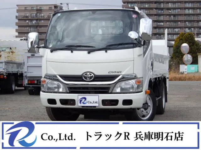 積載量２０００㎏　車両総重量４７５５㎏　新明和垂直式パワーゲート　昇降能力６００㎏　荷台内寸３０５×１６０×３８　車両外寸４６７×１６９×１９８　荷台地上高約８８㎝　高床　荷台床鉄板張り|トヨタ ダイナ TKG-XZU605(2WD)の写真1