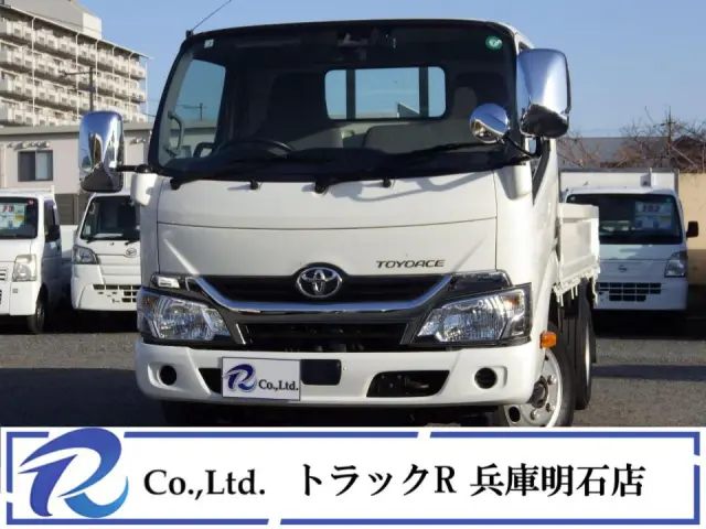 積載量３０００㎏　全低床　ＡＴ　荷台内寸３１０×１６０×３６　車両外寸４６９×１６９×１９８　荷台地上高約８８㎝　　車両総重量７．５ｔ未満　中型免許証　４ナンバー　エンジン型式　Ｎ０４Ｃ　ナビＴＶ|トヨタ トヨエース TPG-XZU605(2WD)の写真1
