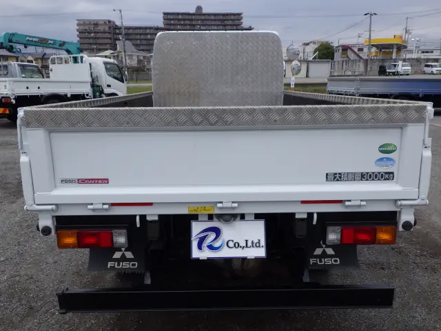 三菱 キャンター TPG-FBA50(2WD)の写真5