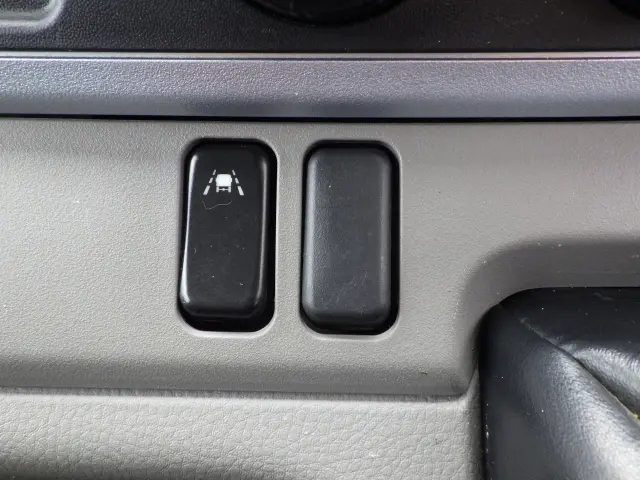 三菱 キャンター TPG-FBA50(2WD)の写真11