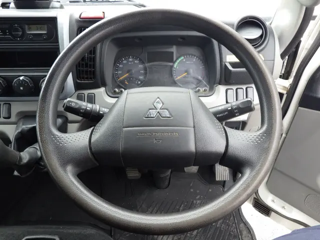 三菱 キャンター TPG-FBA50(2WD)の写真15