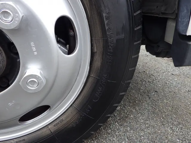 三菱 キャンター TPG-FBA50(2WD)の写真28