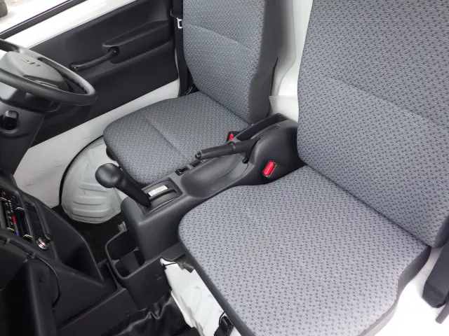 スズキ キャリイ EBD-DA16T(2WD)の写真8