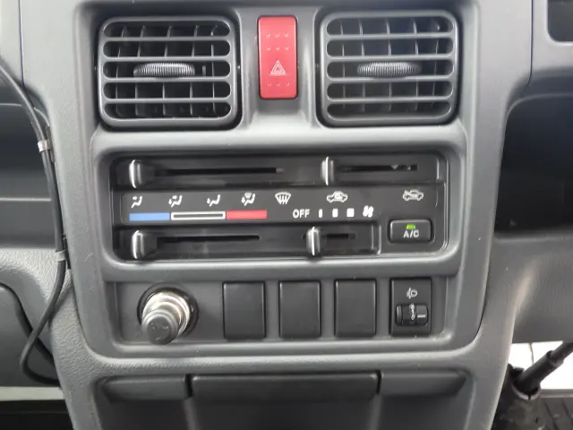 スズキ キャリイ EBD-DA16T(2WD)の写真12